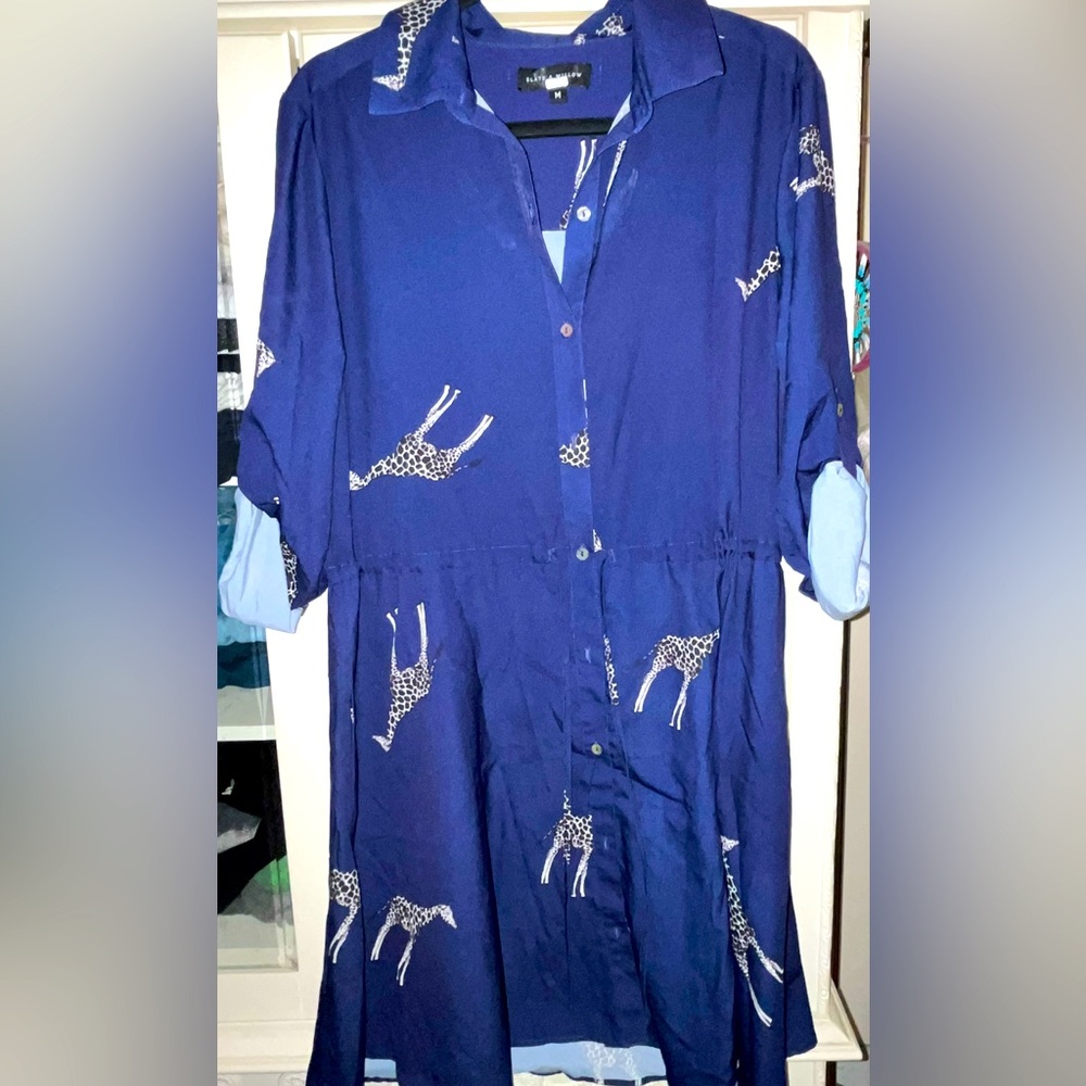 Smith & Willow Deep navy/purple, giraffe print, size medium. Playful, awesome.